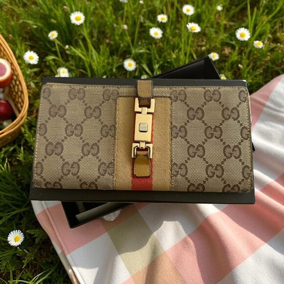 GUCCI Vintage Striped Logo Brown Tan Long Clutch Wallet w/ Box - Picture 1 of 13